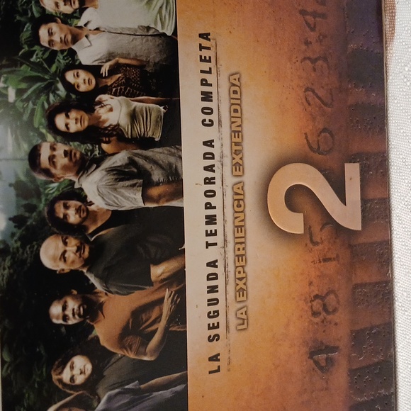 Season 2 Lostbin Spanish - Picture 2 of 3